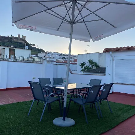 Piso Turistico Zaida Apartment Almodovar del Rio Exterior photo